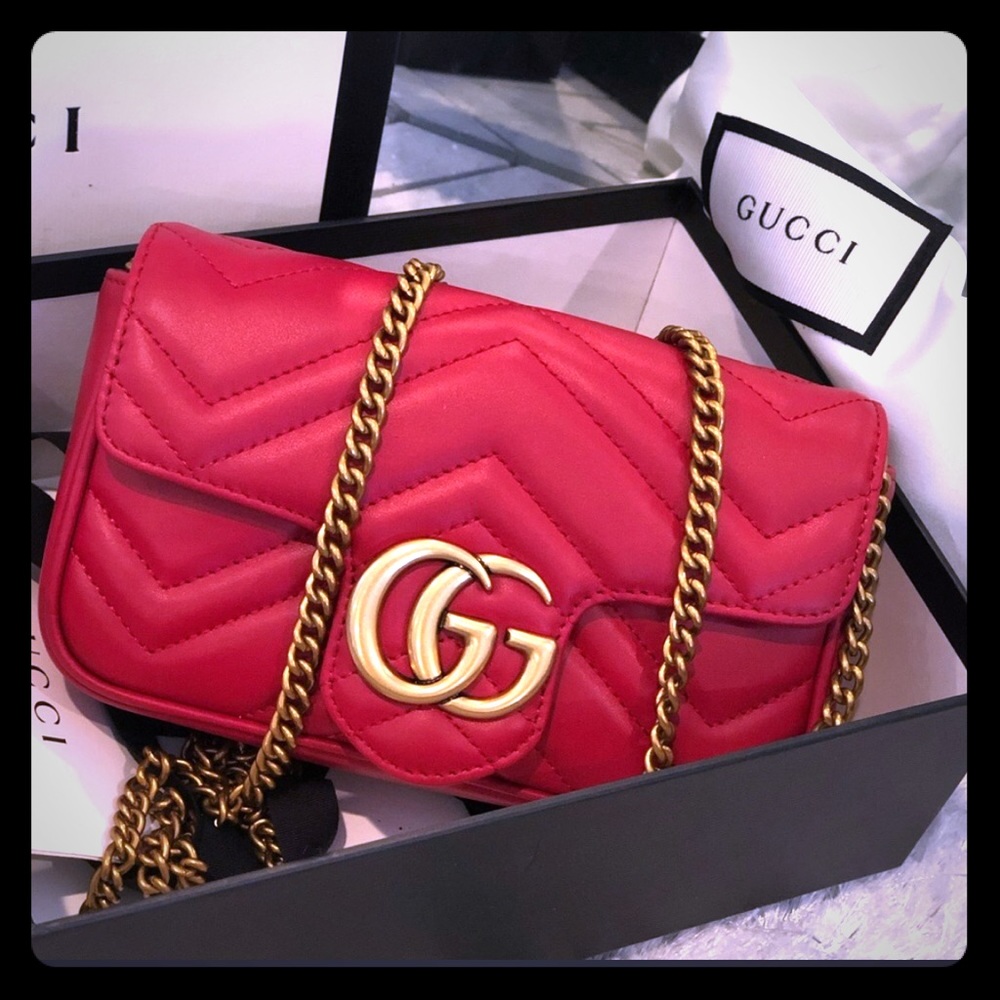 Gucci Marmont Super Mini in Red